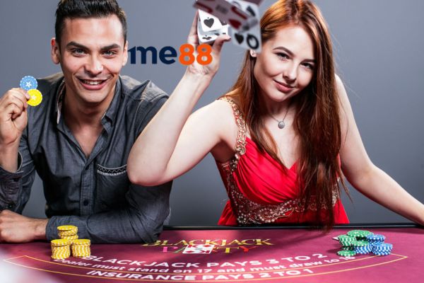 tìm hiểu về live casino tại cổng game me88